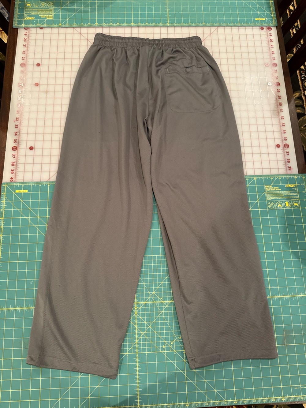 Jordan Men's Gray Athletic Joggers - Picture 9 of 13